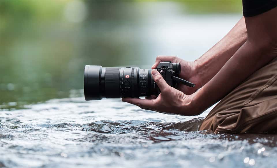 FE 100mm F2.8 Macro GM OSS | SEL100M28GM | Sony Chile